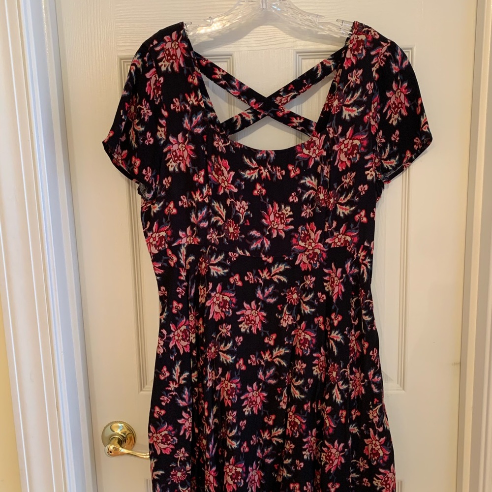 Black short sleeve dress with floral pattern